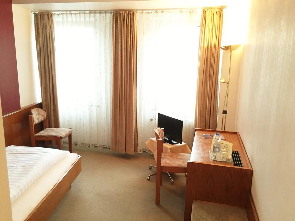 Hotel Ambassador Bonn Kamer foto
